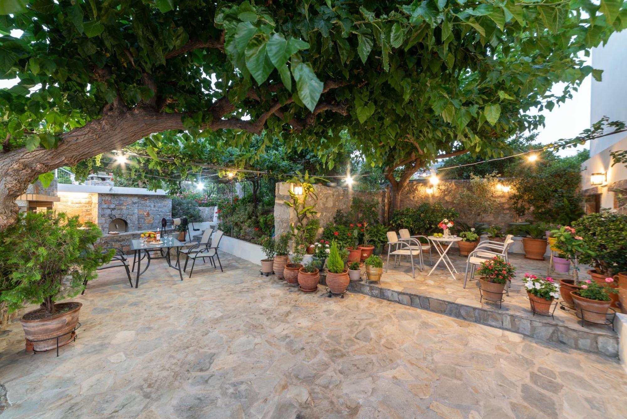 Kounenos House Istro Luaran gambar