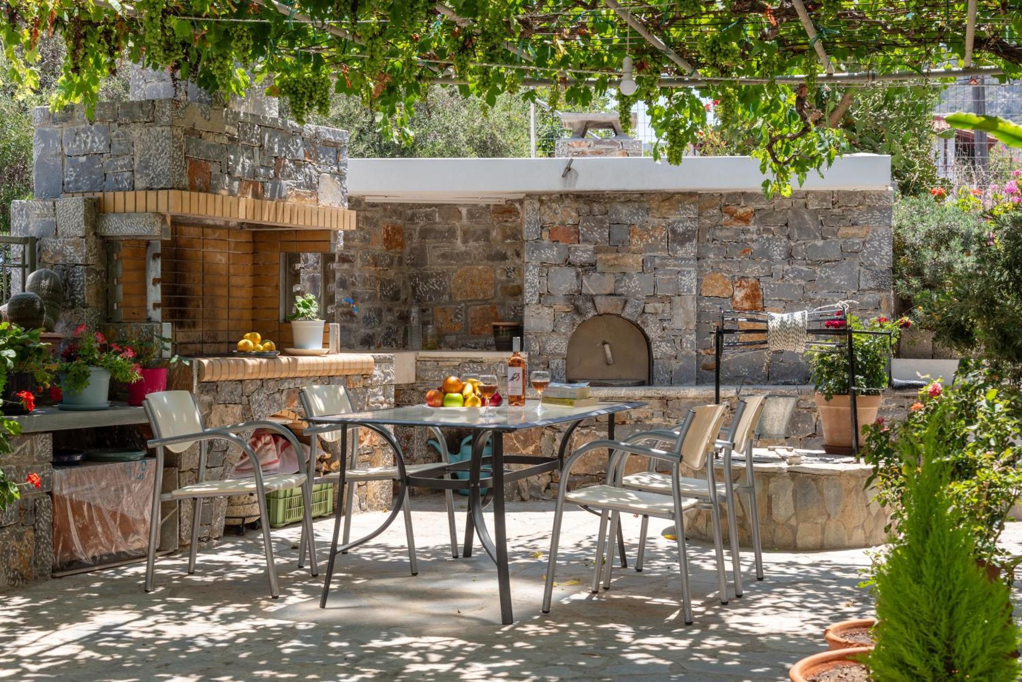 Kounenos House Istro Luaran gambar